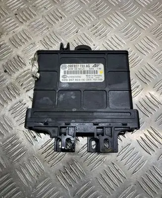 Seat Alhambra (Mk1) Gearbox control unit/module 099927733AG 5DG00792216