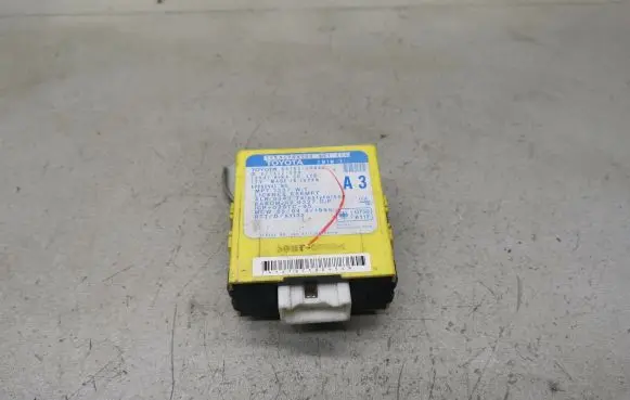 Toyota Carina T190 Immobilizer control unit/module 8978020030 627412000