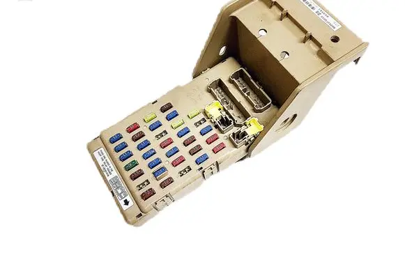 Subaru Forester SH Fuse module 82201FG010