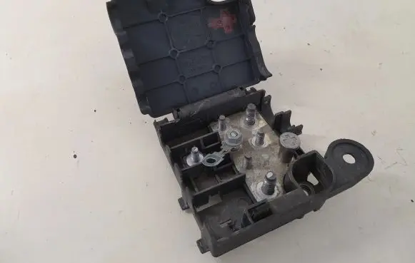 Audi A5 8T 8F Positive wiring loom 8K0937517A