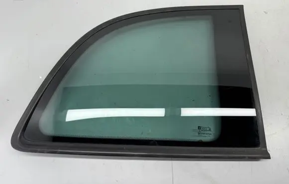Opel Zafira A Rear side window 43R007028