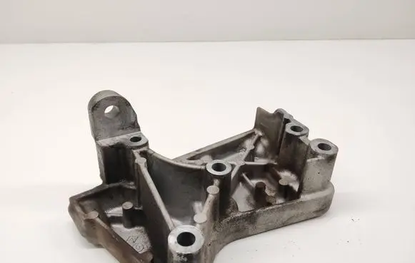 Mercedes-Benz Citan W415 Engine mounting bracket 112317173