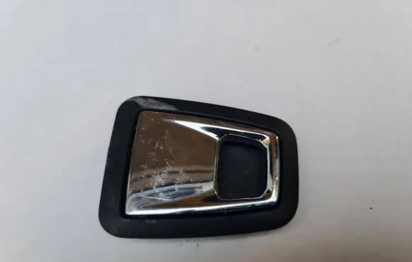 Volvo XC90 Tie down hook / loop 