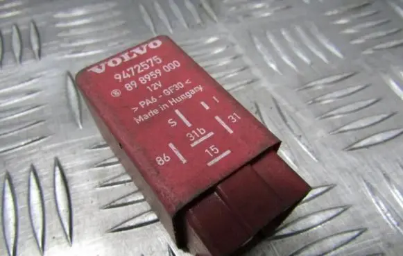 Volvo XC70 Other relay 9472575 898959000