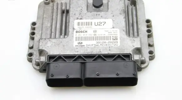 Hyundai i40 Engine control unit/module 391202A209