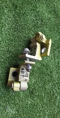 Seat Ibiza IV (6J,6P) Front door upper hinge 8K0831402F