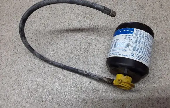 Opel Insignia A Tire air pump compressor 13189814