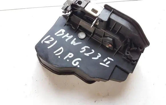 BMW 5 E60 E61 Rear door lock 7167070