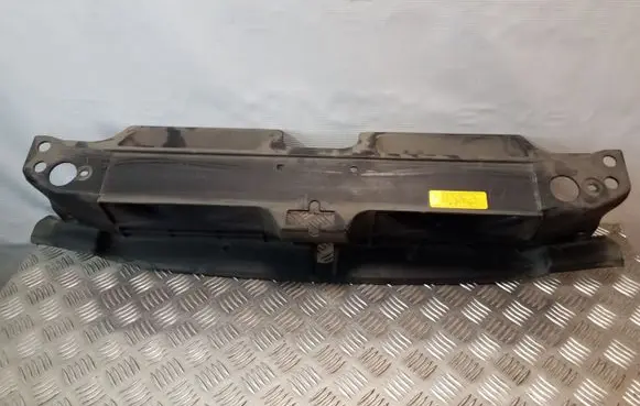 Radiator trim