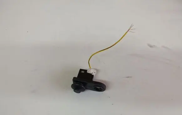 KIA Sportage Front door sensor