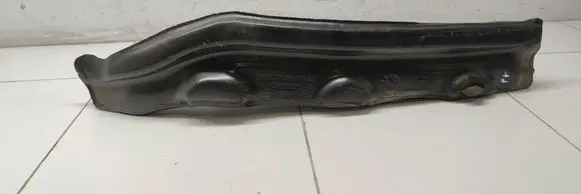 BMW 1 F40 Fender end trim 7448811