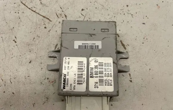 BMW 5 F10 F11 Air suspension control unit module (rear) 6860386 4461500610 004002000
