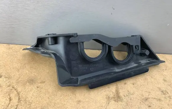 Other engine bay part