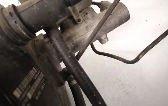 Volvo V70 Master brake cylinder 
