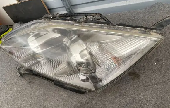 Honda CR-V Headlight/headlamp
