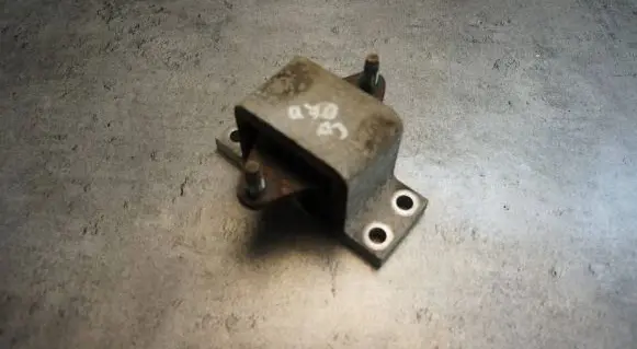 Infiniti FX Gearbox mount