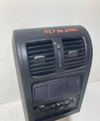Volkswagen PASSAT B6 Rear air vent grill 3C0863615