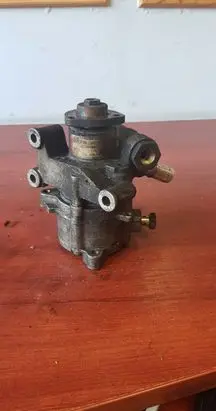 Mercedes-Benz E W210 Power steering pump 0024669201