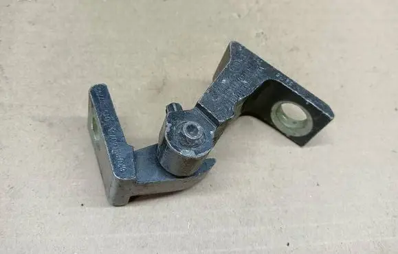 Seat Ibiza V (KJ) Front door lower hinge