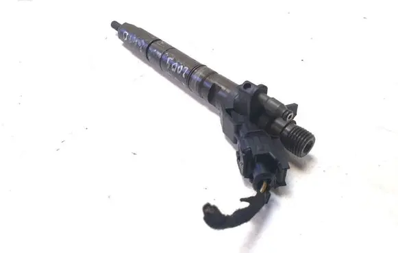 Volvo XC70 Fuel injector 31272690