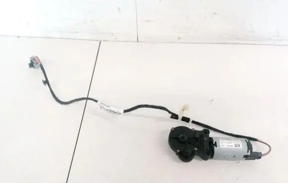Land Rover Freelander Seat adjustment motor 821481414 82148141-4