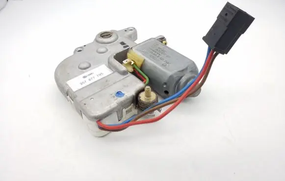 Volkswagen PASSAT B3 Sunroof motor/actuator 357877795 0130821812 722686715