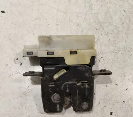 Renault Laguna II Tailgate/trunk/boot lock/catch/latch 8200090484