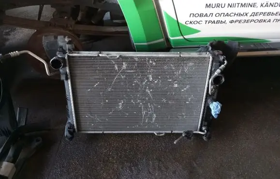 Mercedes-Benz CLS C218 X218 Radiator set A2045003603