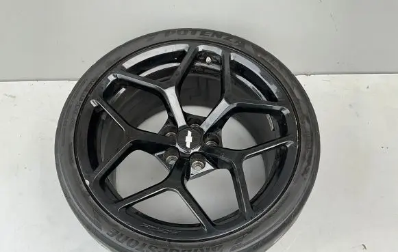 Chevrolet Camaro R19 alloy rim 22873225