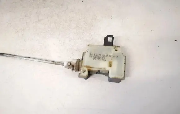 Skoda Octavia Mk2 (1Z) Central locking motor 1m0959781a 1z0810773
