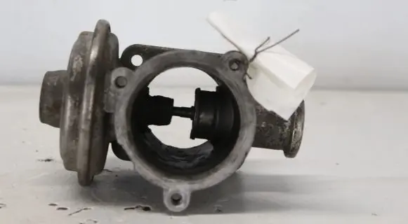 BMW 3 E90 E91 EGR valve 7791480