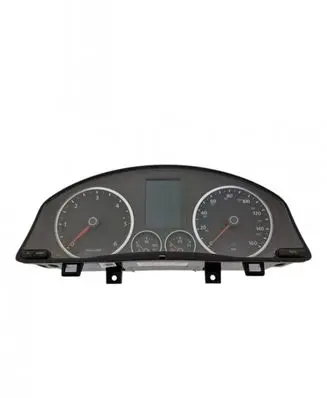 Volkswagen Tiguan Speedometer (instrument cluster) 5n0920970d