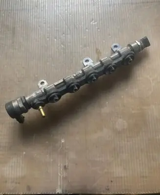 Nissan Qashqai+2 Fuel main line pipe 0445214173 8200942721 H8200610223
