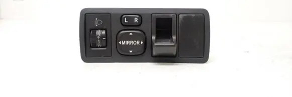 Toyota Corolla Verso E121 Wing mirror switch 5553932010