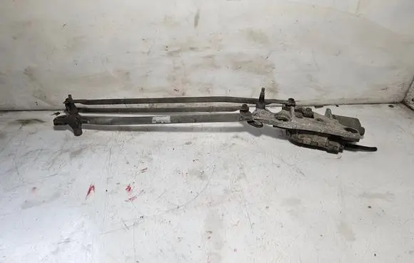 Volvo V50 Front wiper linkage and motor 30663916 1137328133