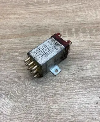 Mercedes-Benz E W124 Other relay 2015403745