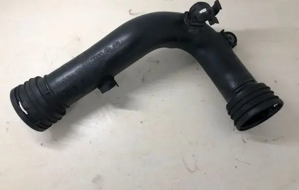 Audi A3 S3 8P Intercooler hose/pipe 1K0145770D