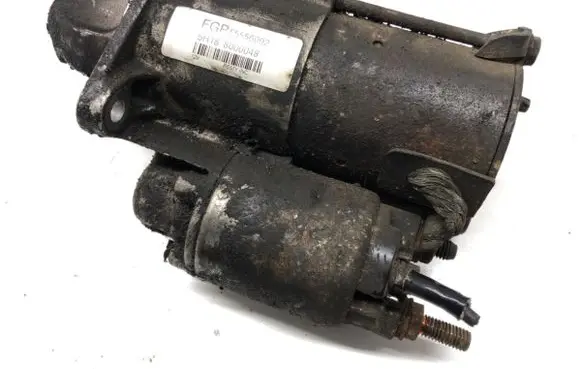 Opel Zafira B Starter motor 55556092