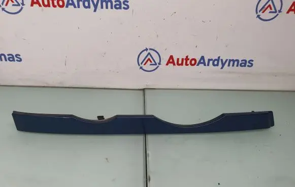 Under headlight/headlamp trim