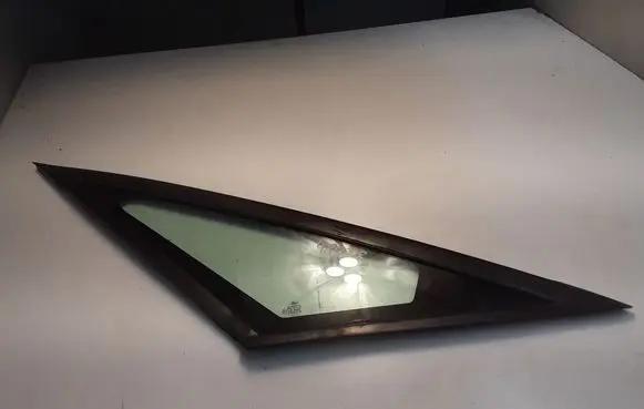 Ford Galaxy Front triangle window/glass 2014953