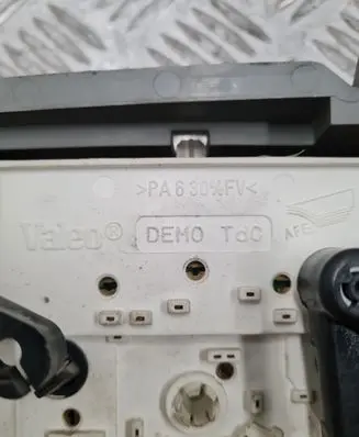 Renault Trafic II (X83) Climate control unit R6136S440