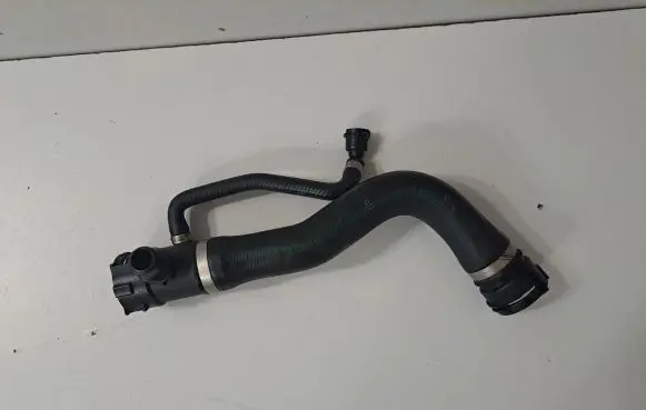 BMW 4 F32 F33 Engine coolant pipe/hose 7596837 7596831