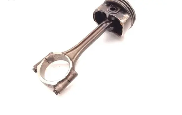 Toyota Avensis T220 Piston with connecting rod 