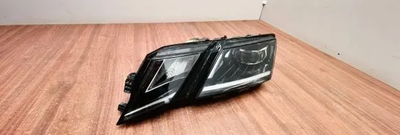 Skoda Octavia Mk3 (5E) Headlight/headlamp 5E1941015D