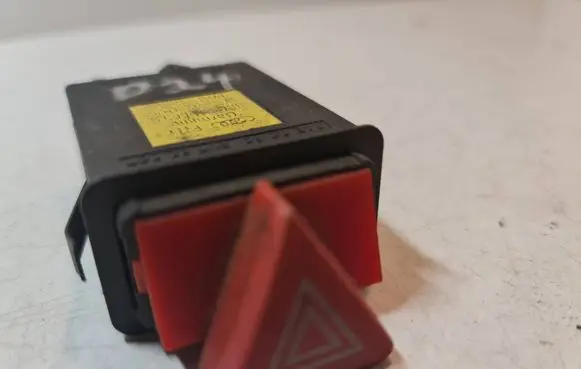Audi A6 S6 C5 4B Hazard light switch 8D0941509H 8D0941509H01C