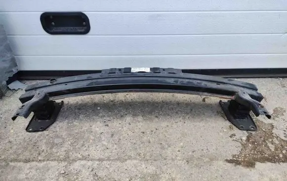 Hyundai i40 Front bumper cross member