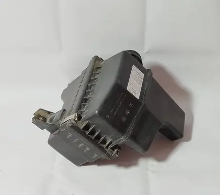 Mitsubishi Colt Air filter box mn130286