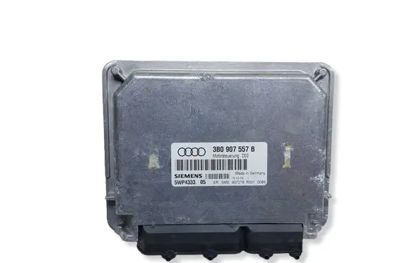 Audi A4 S4 B5 8D Engine control unit/module 3B0907557BKASACJ 3B0907557B 5WP433305