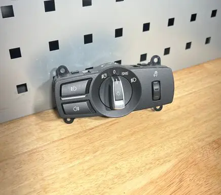 BMW 5 F10 F11 Light switch 9192744 919274404 3392020102