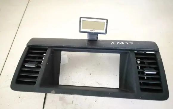 Dash center air vent grill